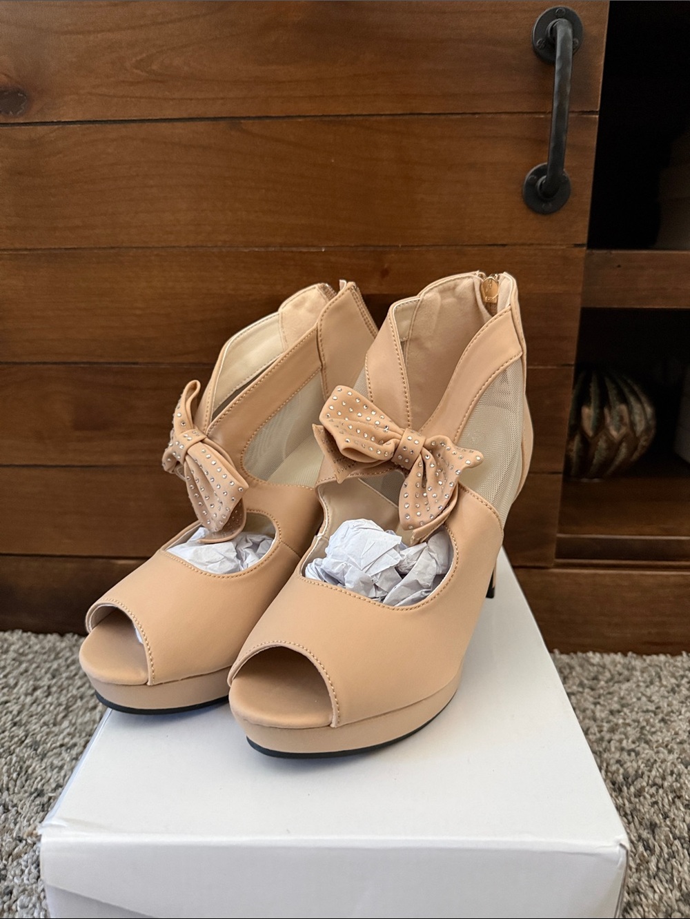 Women’s Nude Peep-Toe Heels with Bow Accent